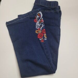 BLUE DESIRE Large Dark Blue Cropped Stretch‎ Jeans Pull On Comfort Embroidered